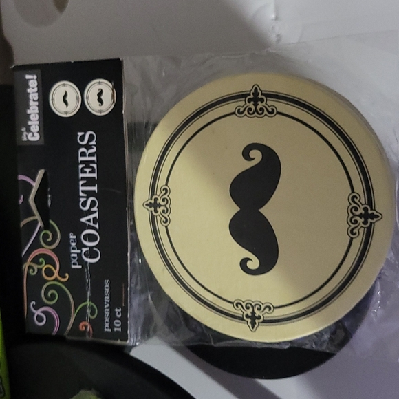 Mustache party supplies - Picture 5 of 5